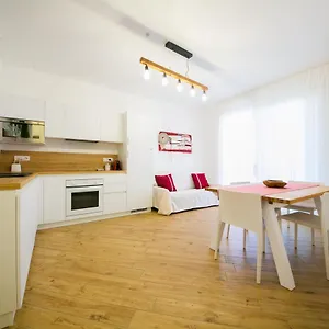 https://sarena-lughente.hotelsalgherosardinia.com