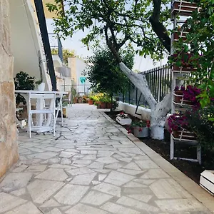 https://dimora-pierdomiceli.barihotels.org